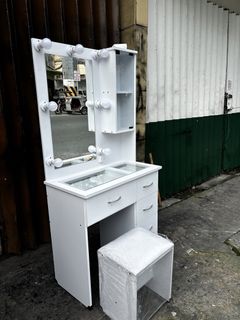 (Category: ) located in . Submitted by cha.furniture (Listing ID 1450555665, Image 1). Description: .