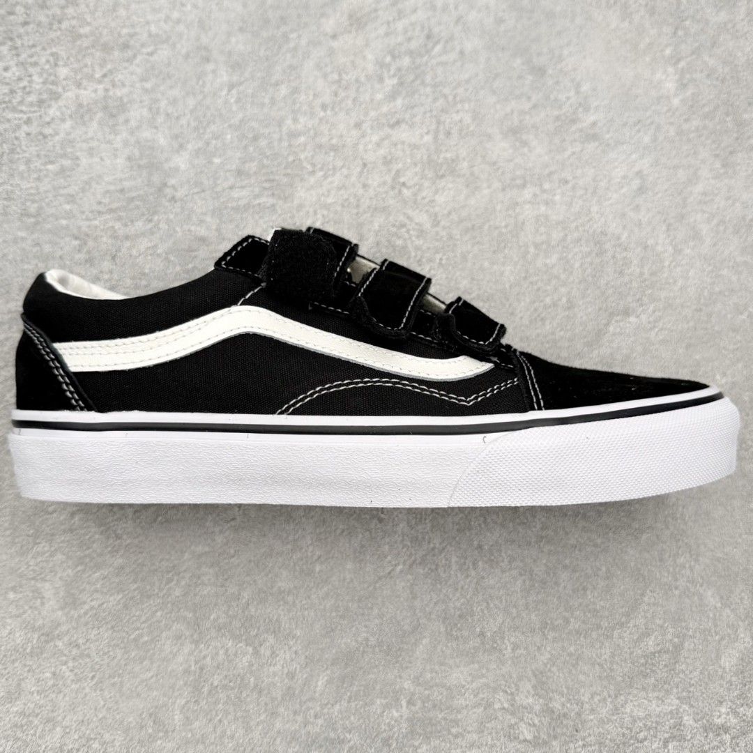 Vans Old Skool （分類：便服鞋）位於 Hong Kong。 由 pink.box 提交（商品編號 1450638751，圖片 1）。簡介： Size: 35-44 https://bluebox.boutir.com。