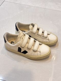 (Category: ) located in . Submitted by allureapparel.mnl (Listing ID 1450661749, Image 1). Description: .