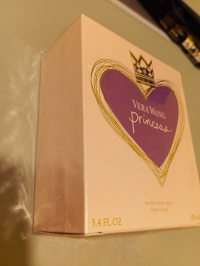 Vera Wang Princess Perfume (Category: Fragrance & Deodorants) located in Cavite. Submitted by aether-elementph_11 (Listing ID 1450537623, Image 2). Description: Vera Wang Princess Perfume Bought in Italy Just Came Today July 19, 2026 Original Brand New Smells Fantastically Elegant Clean and Divine. Original 📍.