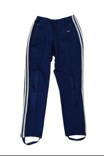 (Category: ) located in . Submitted by wan_thriftstore (Listing ID 1450694059, Image 1). Description: .