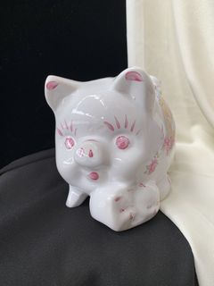 (Category: ) located in . Submitted by dillythriftstore (Listing ID 1450620591, Image 1). Description: .