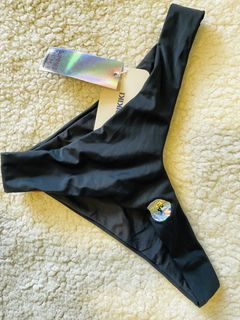 (Category: ) located in . Submitted by PreluVive (Listing ID 1450660865, Image 1). Description: .