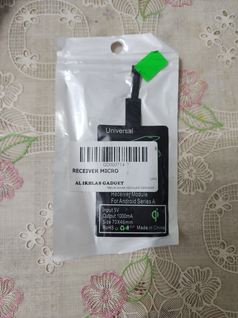 Wireless Receiver Android Micro (Category: Other Mobile & Gadget Accessories) located in Subang Jaya. Submitted by skylai (Listing ID 1450649501, Image 2). Description: brand new item compatible for android micro phone.