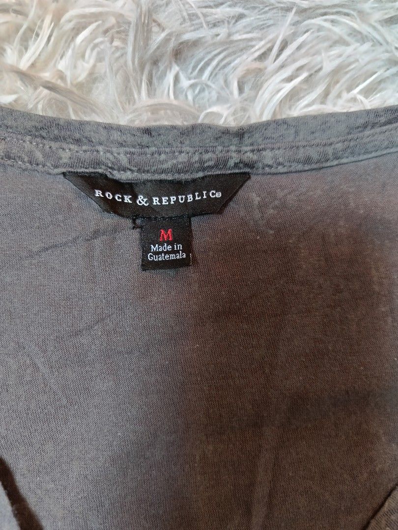 Y2k rock and republic shirt (Category: Shirts) located in Quezon City. Submitted by tedthrift (Listing ID 1450532861, Image 3). Description: size M pasok sa large issue are posted excellent condition.