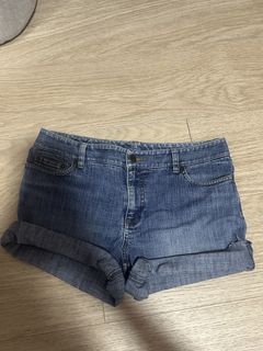 (Category: ) located in . Submitted by lovesbbq (Listing ID 1450688138, Image 1). Description: .