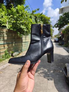 (Category: ) located in . Submitted by THA_D_THRIFT (Listing ID 1450687404, Image 1). Description: .