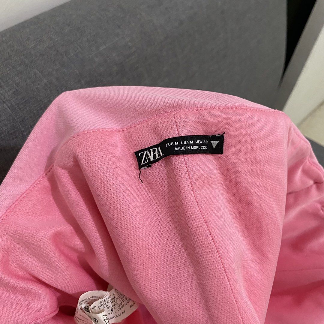 Zara Pink Ruched Tube Top (Category: Sleeveless) located in Paranaque City. Submitted by angelbernabe (Listing ID 1450682835, Image 2). Description: .