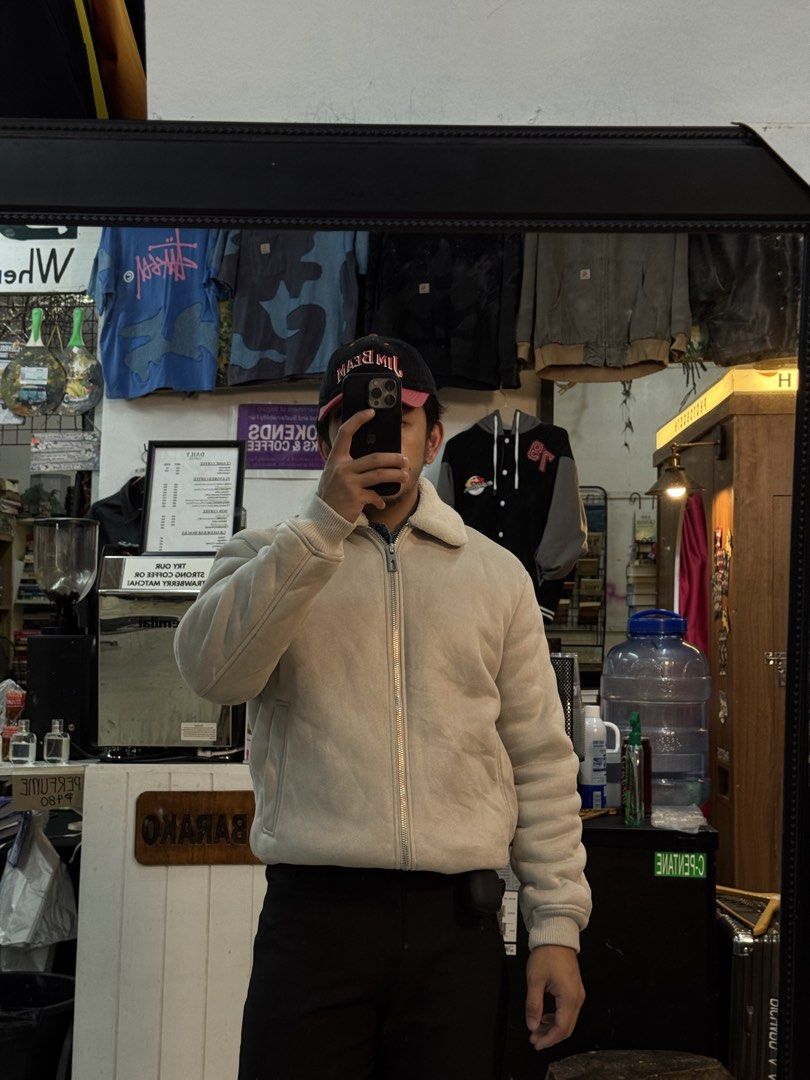 ZARA Sherpa Bomber Jacket (Category: Coats, Jackets and Outerwear) located in Baguio. Submitted by baguioguy (Listing ID 1450665180, Image 2). Description: Zara Bomber Sherpa Jacket Size: Shoulder: 21” Pit to pit:25” Length:26”.