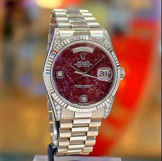 (Category: ) located in . Submitted by davidofftimepieces (Listing ID 1447226575, Image 1). Description: .