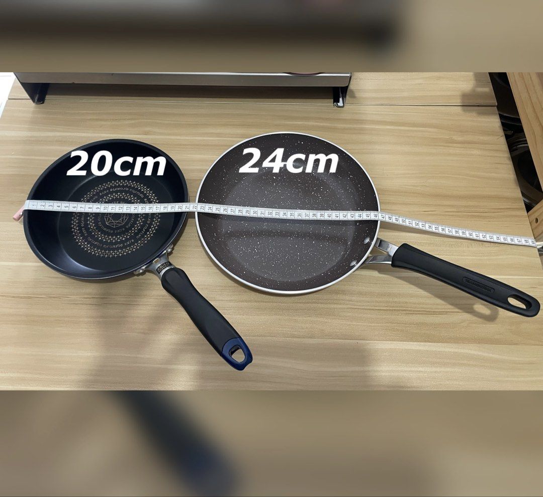 2 Frying Pans - 20cm and 24cm