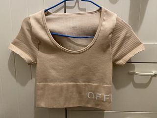 （分類：）位於 。 由 kaylaawm 提交（商品編號 1447246345，圖片 1）。簡介： 。