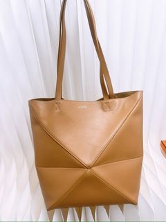 （分類：）位於 。 由 heras.luxury 提交（商品編號 1447258777，圖片 1）。簡介： 。
