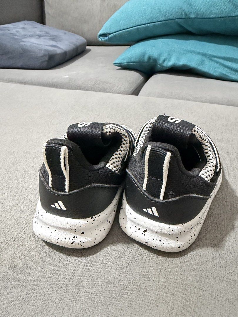Adidas Kids Lite Racer Adapt (Category: Babies & Kids Fashion) located in Mandaluyong City. Submitted by raeshops (Listing ID 1447235931, Image 3). Description: - Adidas Kids Lite Racer Adapt 7.0 shoes - Black and white mesh with speckled midsole - Easy slip-on style with elastic straps - See photos for size Like new (worn twice only) No more box .