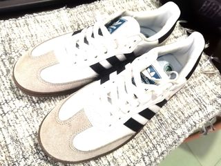 (Category: ) located in . Submitted by tines_closet10 (Listing ID 1447154766, Image 1). Description: .