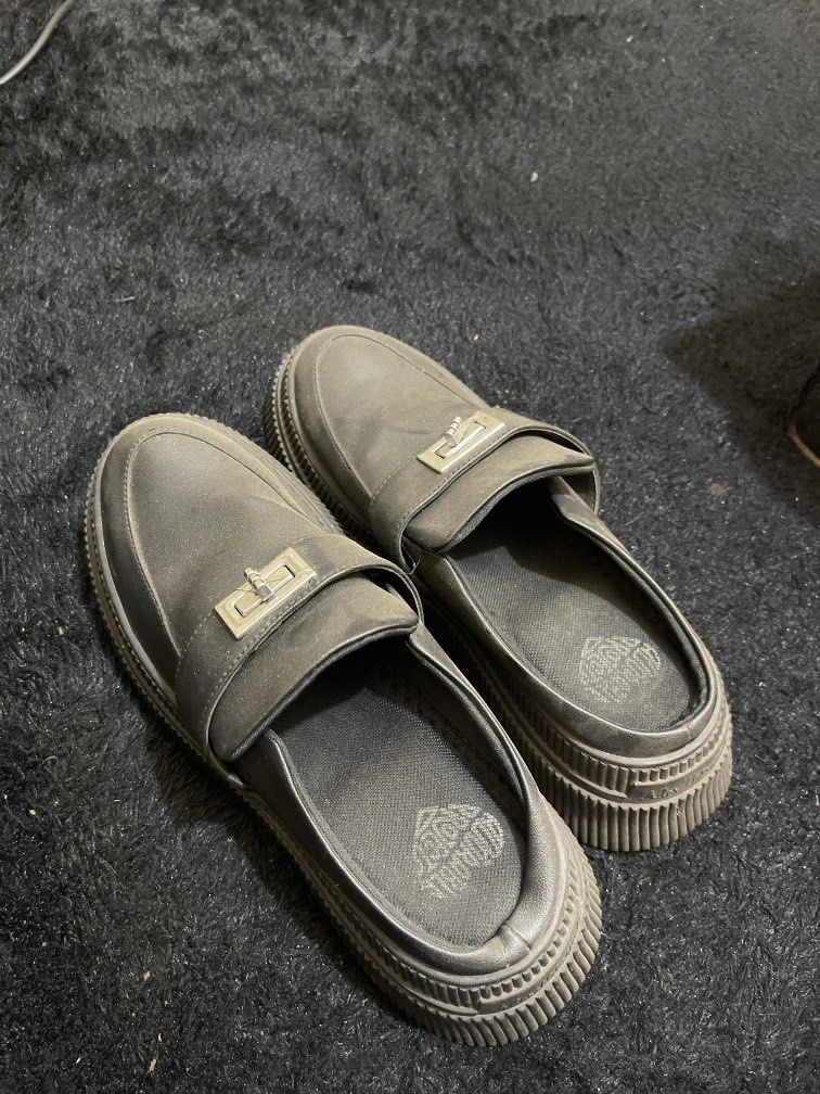 Adorableproject (Kategori: Sepatu Wanita) berada di Bandung. Dikirim oleh ameriqano (ID iklan 1447186506, Gambar 1). Deskripsi: .