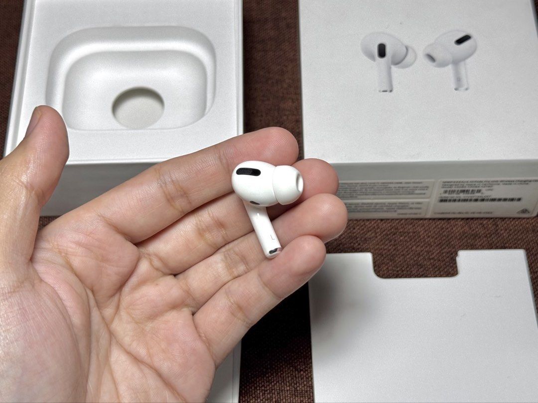 Airpods PRO 1 LEFT POD ONLY (Category: Earphones) located in Manila. Submitted by prelovedbyporttt (Listing ID 1447153796, Image 1). Description: Airpods PRO 1 LEFT POD ONLY 🔗PERSONAL WARRANTY: 1 MONTH (Valid as long as the item hasn’t been dropped or exposed to water) • 100% No hidden defects • 100% Battery health is in great condition • 100% Fully functional • 100% Original item (feel free to check my transaction post on my page for proof of a