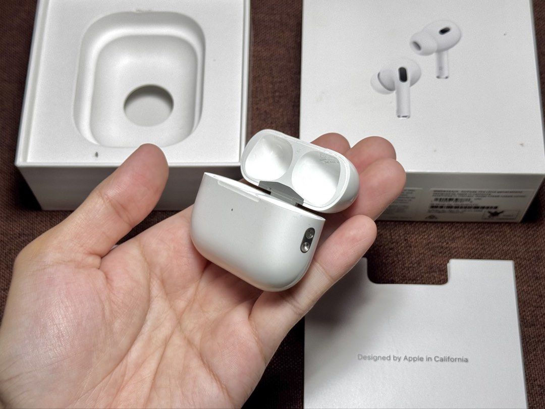 Airpods Pro 2 CHARGING CASE LIGHTNING (Category: Earphones) located in Manila. Submitted by prelovedbyporttt (Listing ID 1447150305, Image 3). Description: Airpods Pro 2 CHARGING CASE LIGHTNING 🔗PERSONAL WARRANTY: 1 MONTH (Valid as long as the item hasn’t been dropped or exposed to water) • 100% No hidden defects • 100% Battery health is in great condition • 100% Fully functional • 100% Original item (feel free to check my transaction post on my