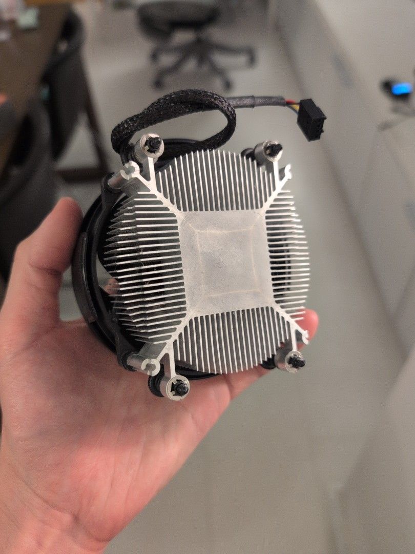 AMD Wraith Stealth CPU Cooler498494058005145601