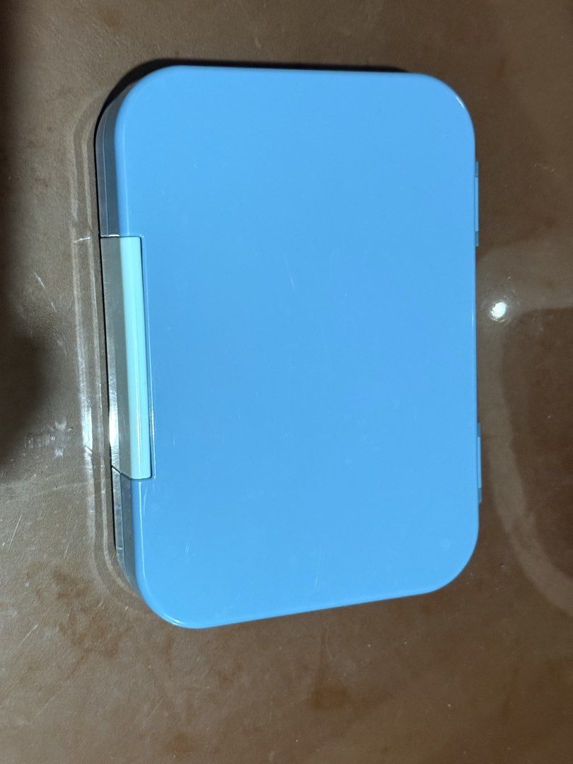 Bambina Munch Box (Category: Weaning & Toddler Feeding) located in Paranaque City. Submitted by sweetiesarah01 (Listing ID 1447134042, Image 1). Description: Used but not abused Still in good condition.