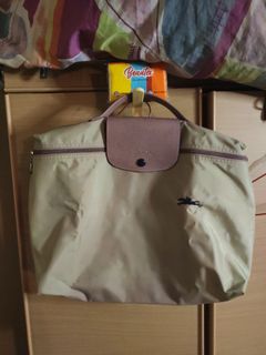(Category: ) located in . Submitted by lailai08 (Listing ID 1447246875, Image 1). Description: .