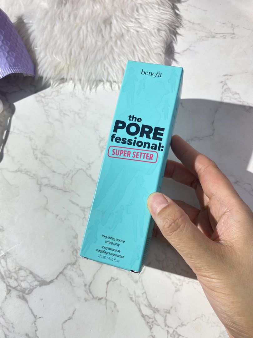 BENEFIT The Porefessional Super Setter Setting Spray (Category: Makeup) located in Quezon City. Submitted by purpleporcupine (Listing ID 1447193003, Image 3). Description: This multitasking, microfine mist locks on makeup for 16 hours*, instantly blurs pores and leaves skin feeling smooth, refreshed & hydrated. The water-based formula includes pore-blurring powders that softly scatter light** and visibly reduce shine for a natural-looking, soft-f