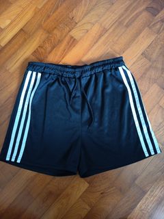 (Category: ) located in . Submitted by isa53702 (Listing ID 1447174339, Image 1). Description: .