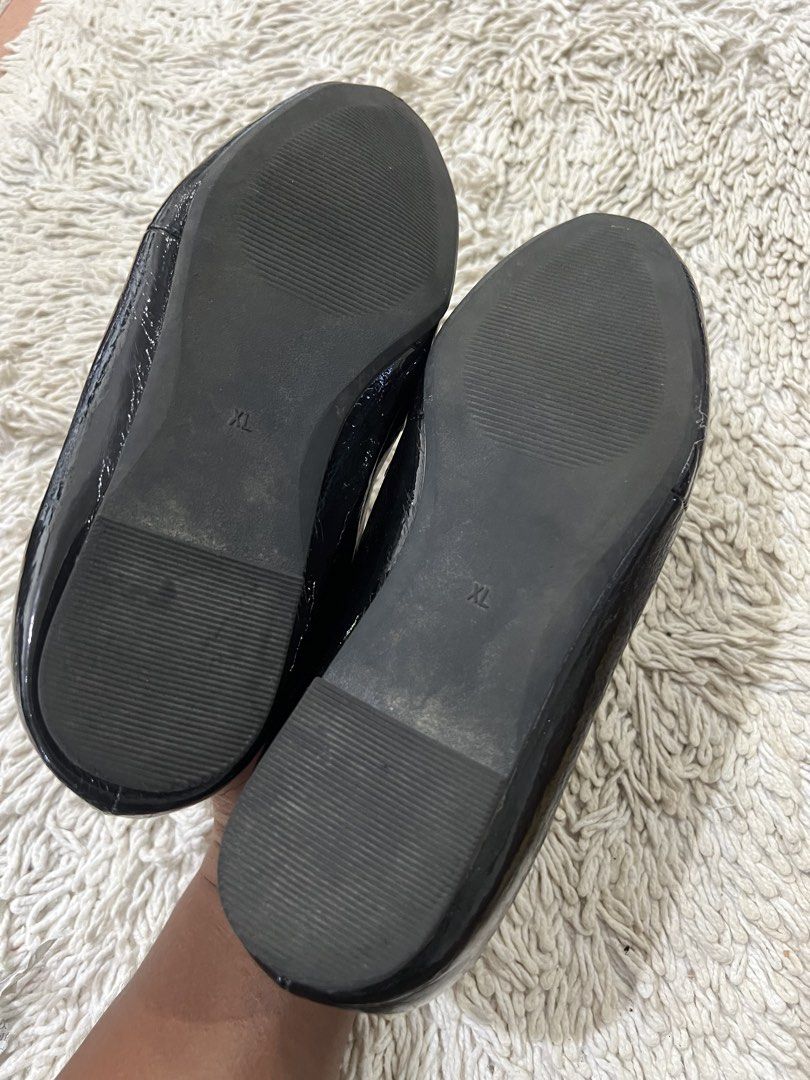 Black Patent Loafers (Category: Loafers) located in Putrajaya. Submitted by Oriiiii (Listing ID 1447160737, Image 3). Description: - Classic black patent loafers - Easy slip-on style - Black textured grip sole - Tan brown interior - Pointed toe design - Versatile for work or casual wear.