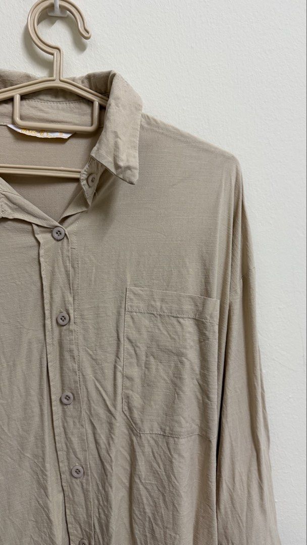 Blouse Three B’s (Category: Blouses) located in Temerloh. Submitted by atiq4h__ (Listing ID 1447249577, Image 3). Description: .