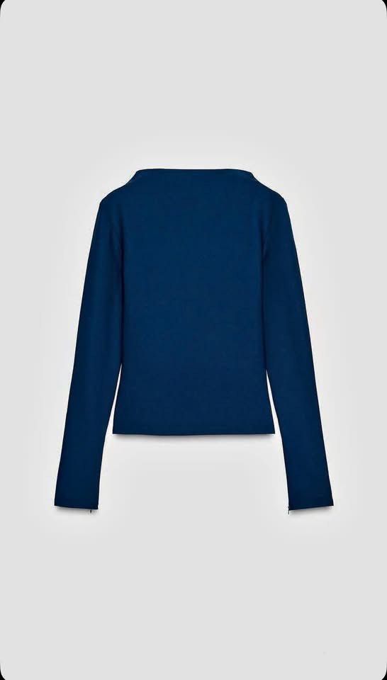 Boat Neck Long Sleeve Top - Red, Navy, White (Category: Longsleeves) located in Makati City. Submitted by herloqxury (Listing ID 1446970205, Image 2). Description: - Zara long sleeve top - Boat neck style - Stretchy material for comfort - Available colors: Red, Navy, White - Versatile: great for layering or wearing on its own.