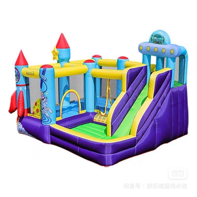 Bouncy castle 充氣彈床 （分類：文具及工藝 - 節日佈置及裝飾）位於 Hong Kong。 由 herry_0912 提交（商品編號 1447139376，圖片 1）。簡介： 按金1000 租金500 。