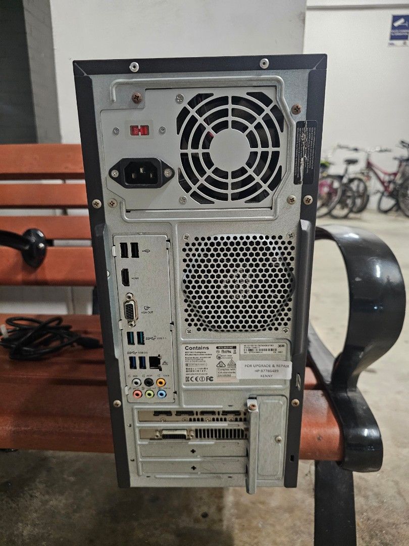 Broken computer or loptop498600697849466880