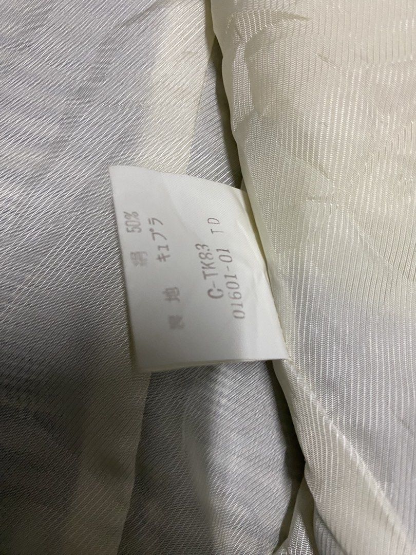 Burberrys (Category: Coats, Jackets and Outerwear) located in Pasir Mas. Submitted by bundlebudak850301 (Listing ID 1447213799, Image 3). Description: Pit 18 labuh 24.