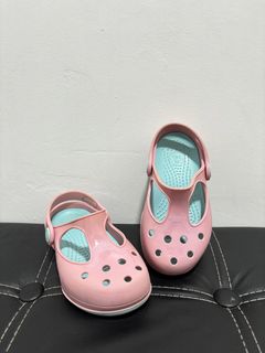 (Category: ) located in . Submitted by littlebooythriftstore (Listing ID 1447222103, Image 1). Description: .