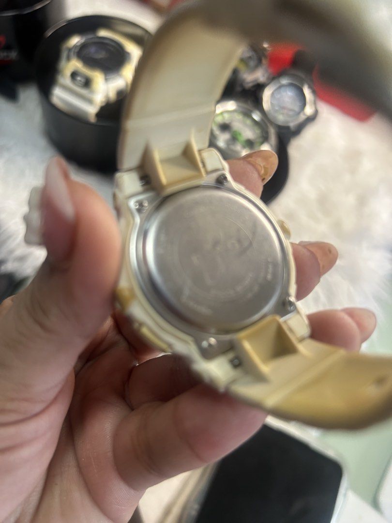 Casio Baby-G Shock Resist Watch (Category: Women's Watches) located in Cavite. Submitted by mamamia73 (Listing ID 1447265933, Image 2). Description: - White Casio Baby-G watch - Shock resistant - Analog and digital display - Gold accents on bezel - Strap has minor signs of wear - Fully functional 2nd from japan.