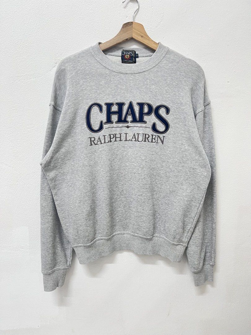Chaps RL (Category: Hoodies) located in Ketereh. Submitted by ajthrift_ (Listing ID 1447211136, Image 1). Description: #ajt_available . BISMILLAH . 🔥FOR SALE🔥 SIZE M PIT 22.5 LABUH 25.5 CONDITION NICE 8/10 ‼️ SULAM 💰 RM120 ( SABAH/SARAWAK +RM5 ) 📲 01127032849 . ‼️ ITEM COLOUR MAY LOOK DIFFERENT DUE TO LIGHTING ‼️.