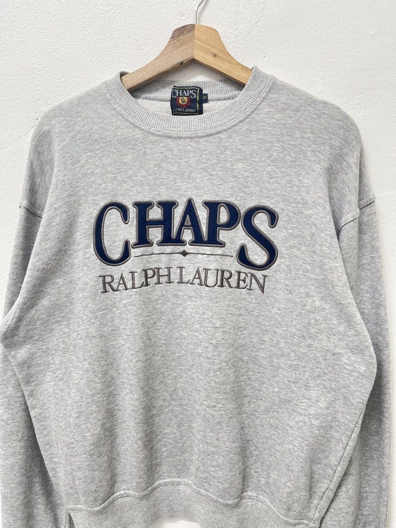 Chaps RL (Category: Hoodies) located in Ketereh. Submitted by ajthrift_ (Listing ID 1447211136, Image 2). Description: #ajt_available . BISMILLAH . 🔥FOR SALE🔥 SIZE M PIT 22.5 LABUH 25.5 CONDITION NICE 8/10 ‼️ SULAM 💰 RM120 ( SABAH/SARAWAK +RM5 ) 📲 01127032849 . ‼️ ITEM COLOUR MAY LOOK DIFFERENT DUE TO LIGHTING ‼️.