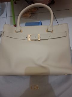 (Kategori: ) berada di . Dikirim oleh lilies1 (ID iklan 1447260004, Gambar 1). Deskripsi: .