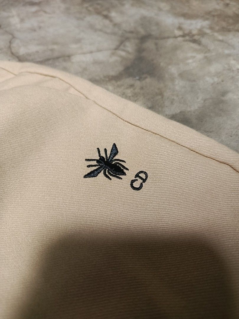 Christian Dior Chino pants (Category: Other Bottoms) located in Manila. Submitted by streetfinds02 (Listing ID 1447156681, Image 3). Description: Christian Dior chino pants Size 26W x 28L Like new Loc Baliuag Bulacan P1500 add shipped 📩🫶.