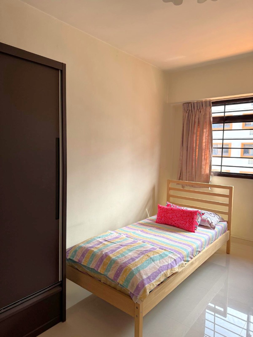 (Category: ) located in . Submitted by your_rental_specialist (Listing ID 1447116223, Image 1). Description: .