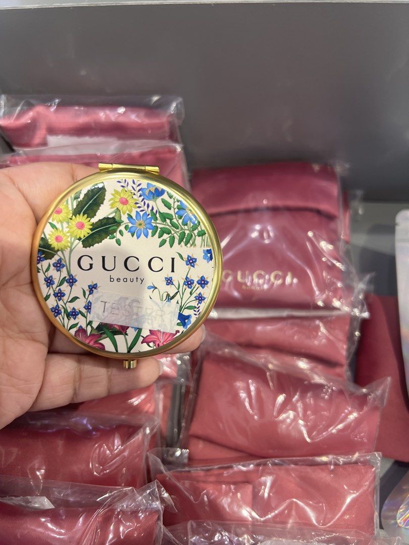 Compact Mirror Gucci (Category: Makeup) located in Manila. Submitted by avery.thing (Listing ID 1447123877, Image 1). Description: .