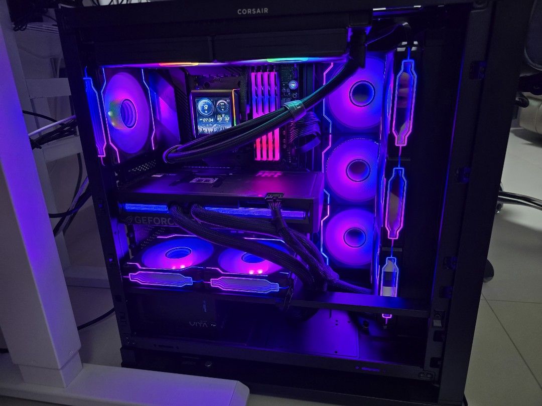 Corsair Frame 4000D mid tower case498241545365114886