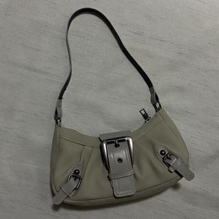 (Category: ) located in . Submitted by xoiyaaa (Listing ID 1447255164, Image 1). Description: .