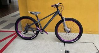 (Category: ) located in . Submitted by alywincycle (Listing ID 1447167878, Image 1). Description: .
