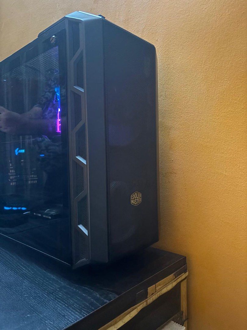 Custom gaming PC/ Desktop498348253146009604