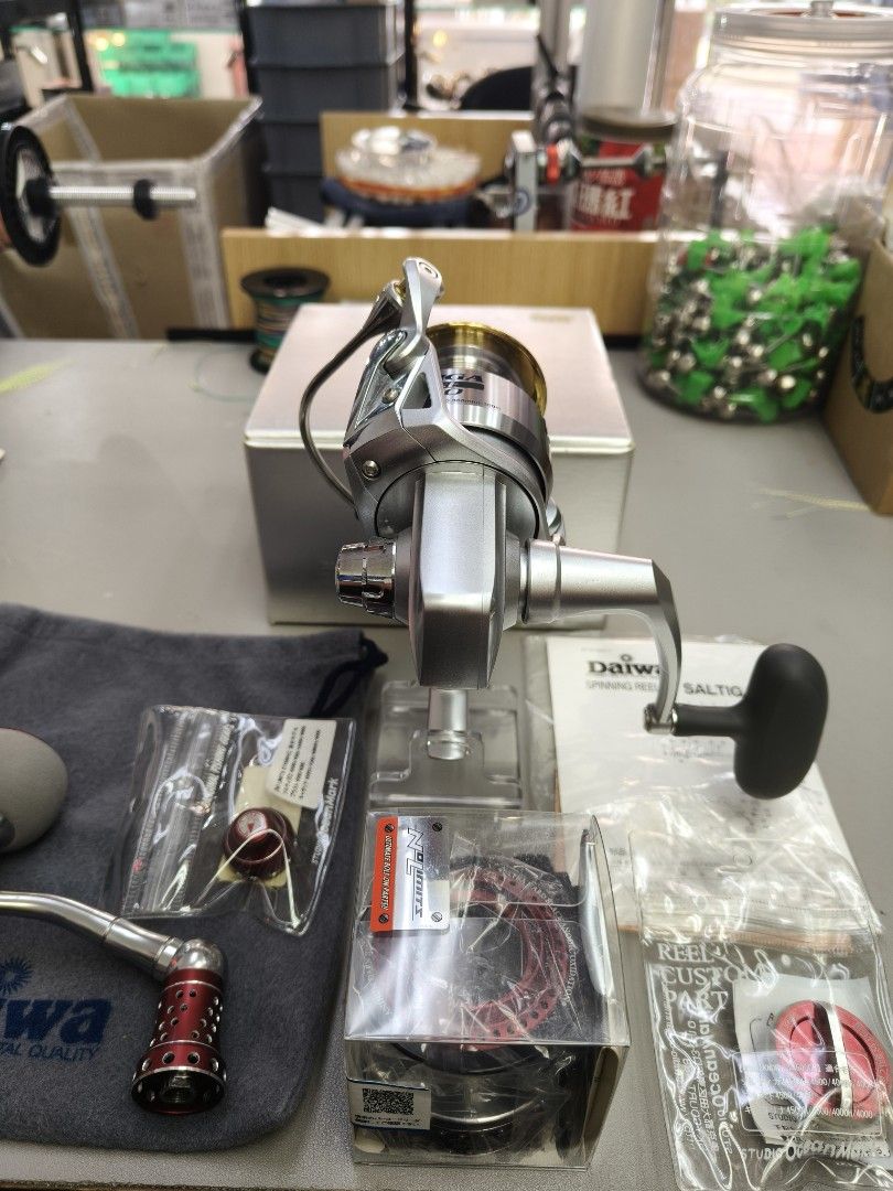 Daiwa saltiga blast 4500, Sports Equipment, Fishing on Carousell
