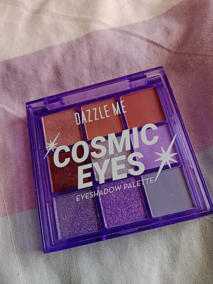 Dazzle me eyeshadow (Category: Makeup) located in Manila. Submitted by mhiray_ph28 (Listing ID 1447237660, Image 1). Description: One shade lang yung ginamit.