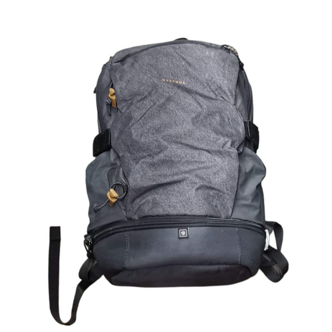 Decathlon Quechua Hiking Backpack (Dark Gray, 18L) (Category: Backpacks) located in General Mariano Alvarez. Submitted by hundred_lives (Listing ID 1447213805, Image 1). Description: Decathlon Quechua Hiking Backpack (Dark Gray, 18L) Authentic Original Excellent Condition Good As New ‼️***Or Best Offer Wins***‼️ ‼️***Split Or As Pack***‼️ ‼️***Negotiable All Items***‼️ Tags: jordan nike puma the north face suicoke running anta day hike night hiki