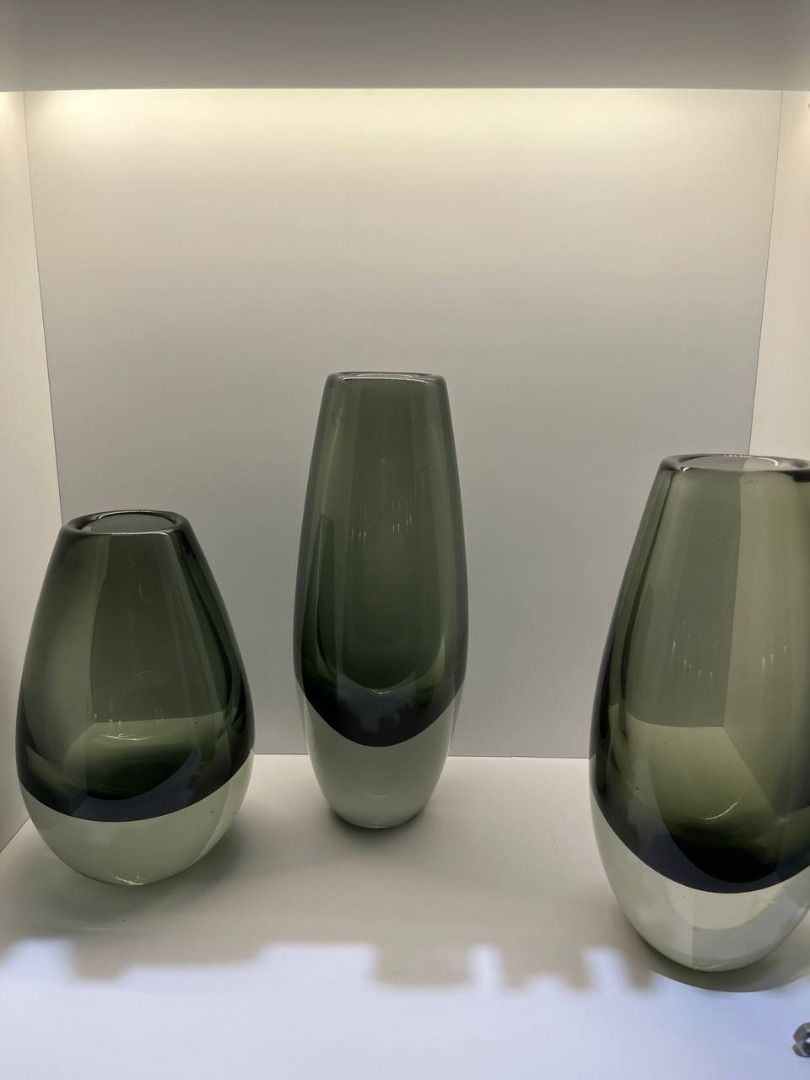Decorations, Dining table , make up chair (Category: Vases & Decorative Bowls) located in Caloocan City. Submitted by newdolphin.74f28d (Listing ID 1447171298, Image 2). Description: - Set of stylish glass vases in smoky blue and brown tones. - Elegant marble-top dining table, comfortably seats 6. - Classic black director's chair, foldable and portable. - Perfect for home decor, dining areas, or makeup studios..
