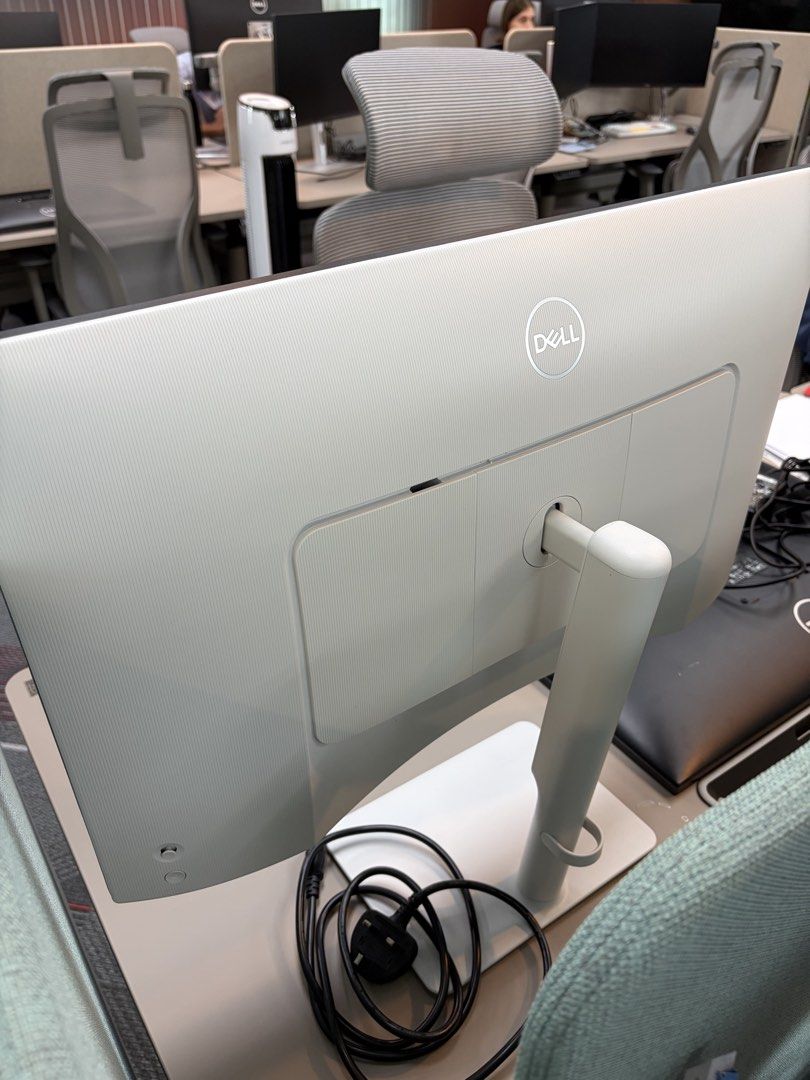 Dell Monitors498232923920148481
